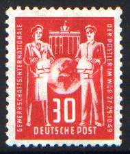 30 Pf Briefmarke: Gründungskonferenz der Internationalen Gewerkschaftsvereinigung für Post im Weltgewerkschaftsbund