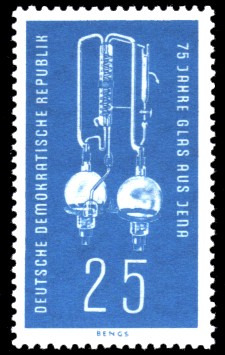 25 Pf Briefmarke: 75 Jahre Glas aus Jena