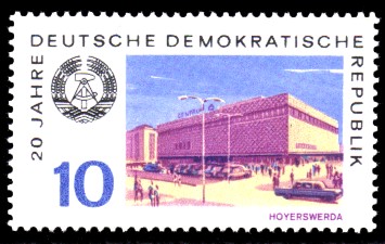 10 Pf Briefmarke: 20 Jahre DDR, Hoyerswerder