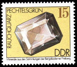 15 Pf Briefmarke: Rauchquarz, Minerale aus den Sammlungen der Bergakademie Freiberg