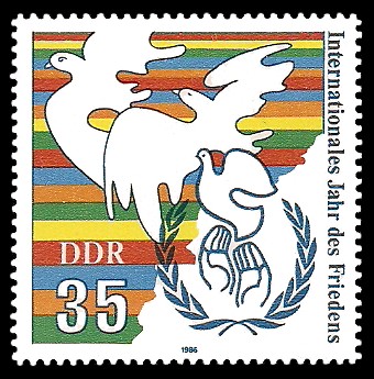 35 Pf Briefmarke: Internationales Jahr des Friedens