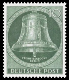 10 Pf Briefmarke: Freiheitsglocke, Klöppel mitte